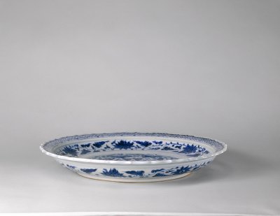 图片[1]-Jingdezhen kiln blue and white mandarin duck lotus flower (“full of pond”) patterned mouth plate-China Archive